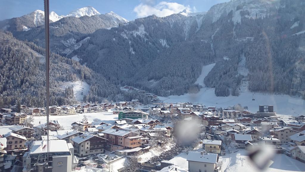 Appartements Rieser - Im Herzen Von Mayrhofen - Sonniger Balkon - 3 Schlafzimmer Pokój zdjęcie